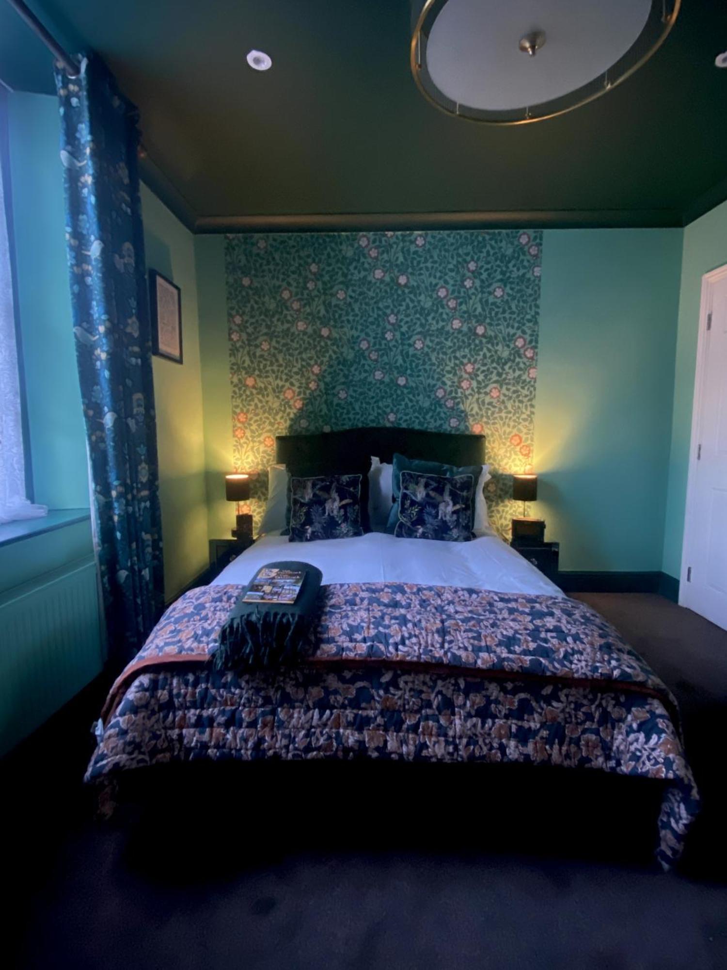 Number Two Russell House Tavistock Devon公寓 外观 照片